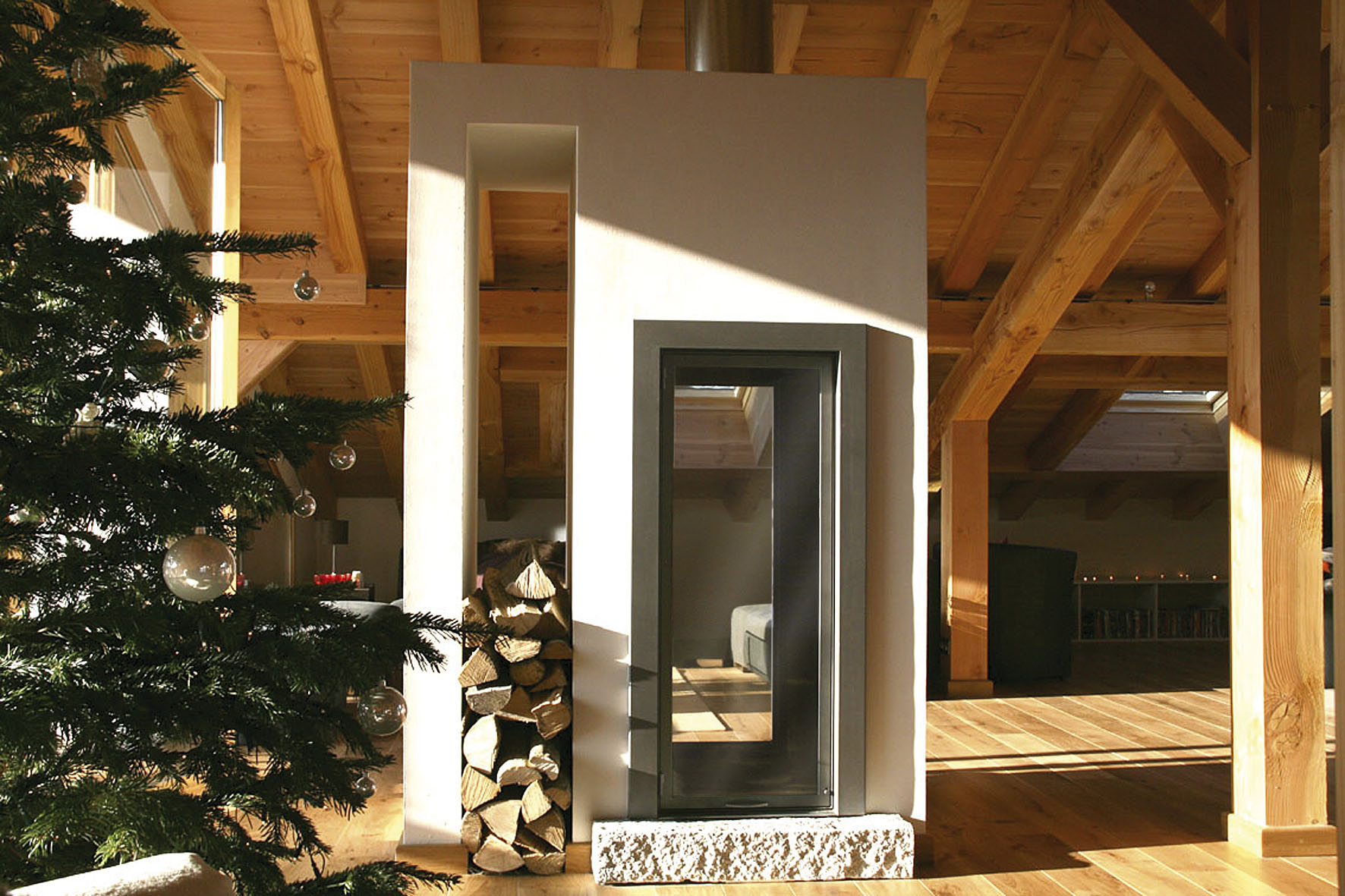 Foyer vertical design