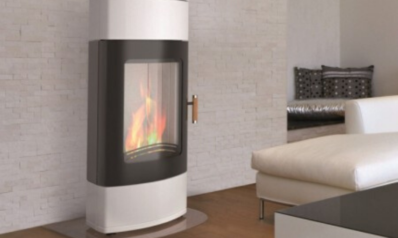 poele à bois blanc et noir